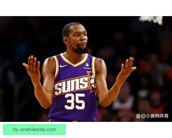 亚历山大连得20+超越张伯伦创历史纪录